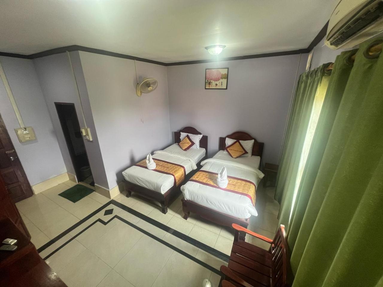 Khampaseuth Hotel Vang Vieng Extérieur photo