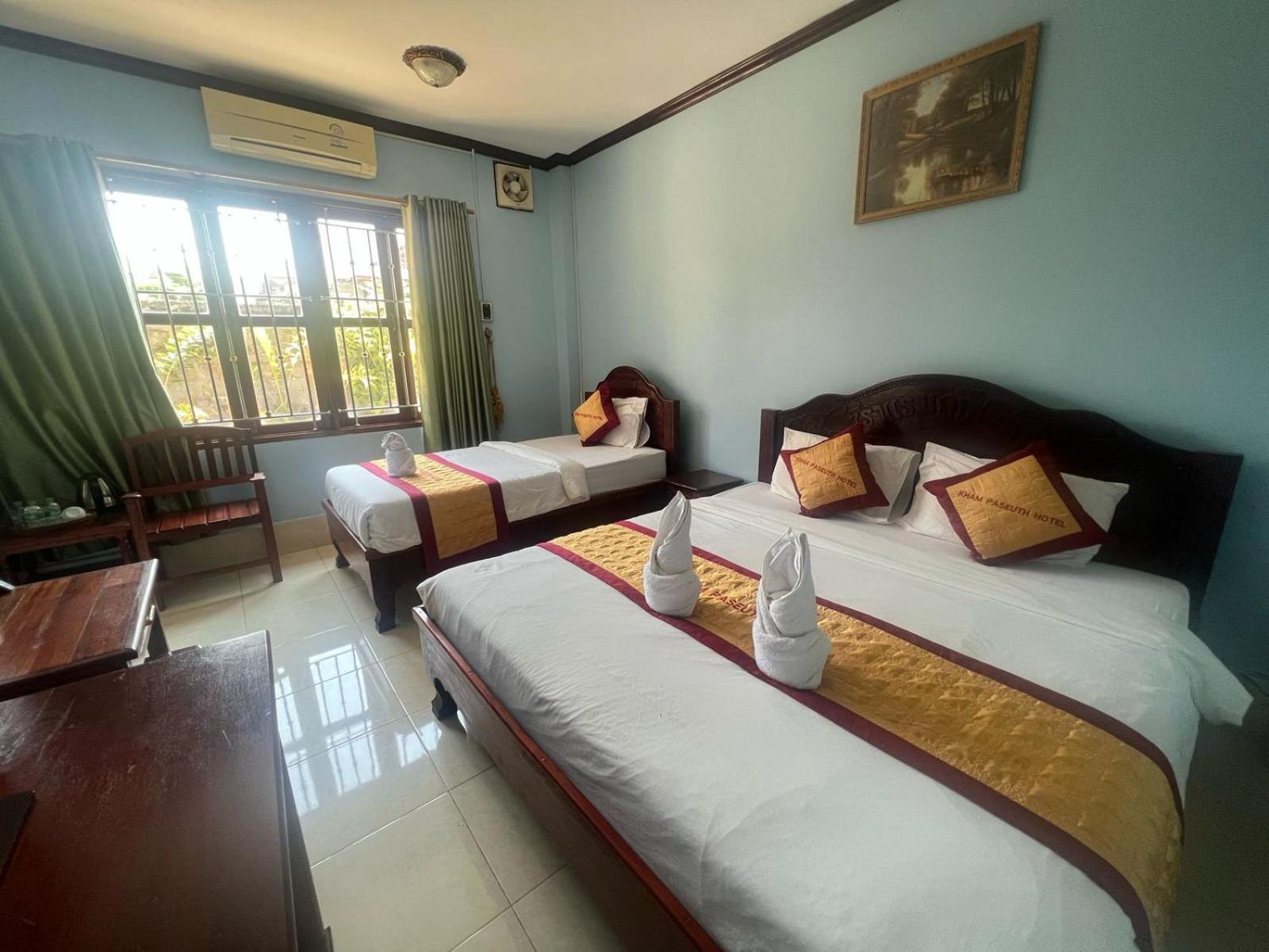 Khampaseuth Hotel Vang Vieng Extérieur photo
