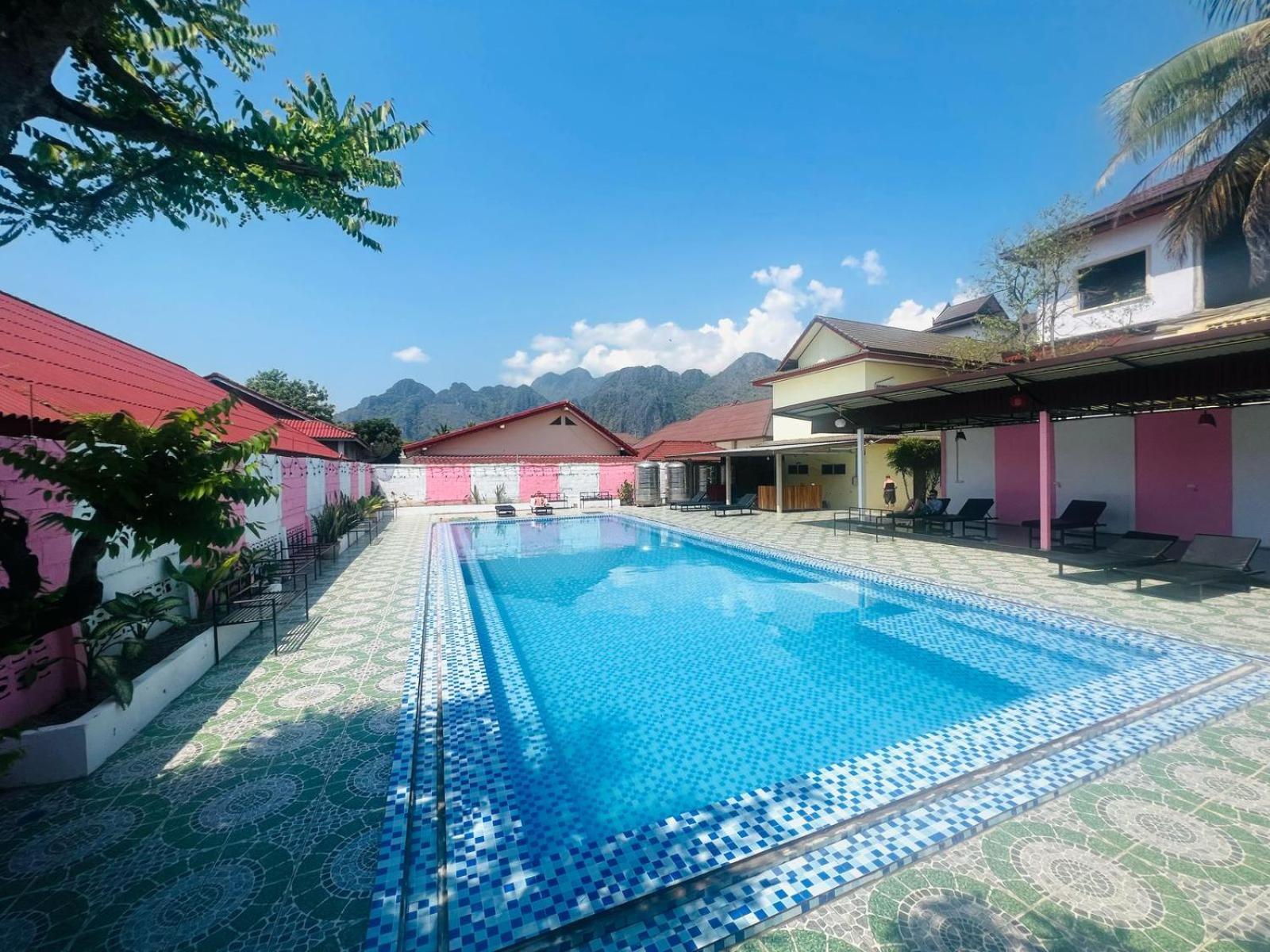 Khampaseuth Hotel Vang Vieng Extérieur photo