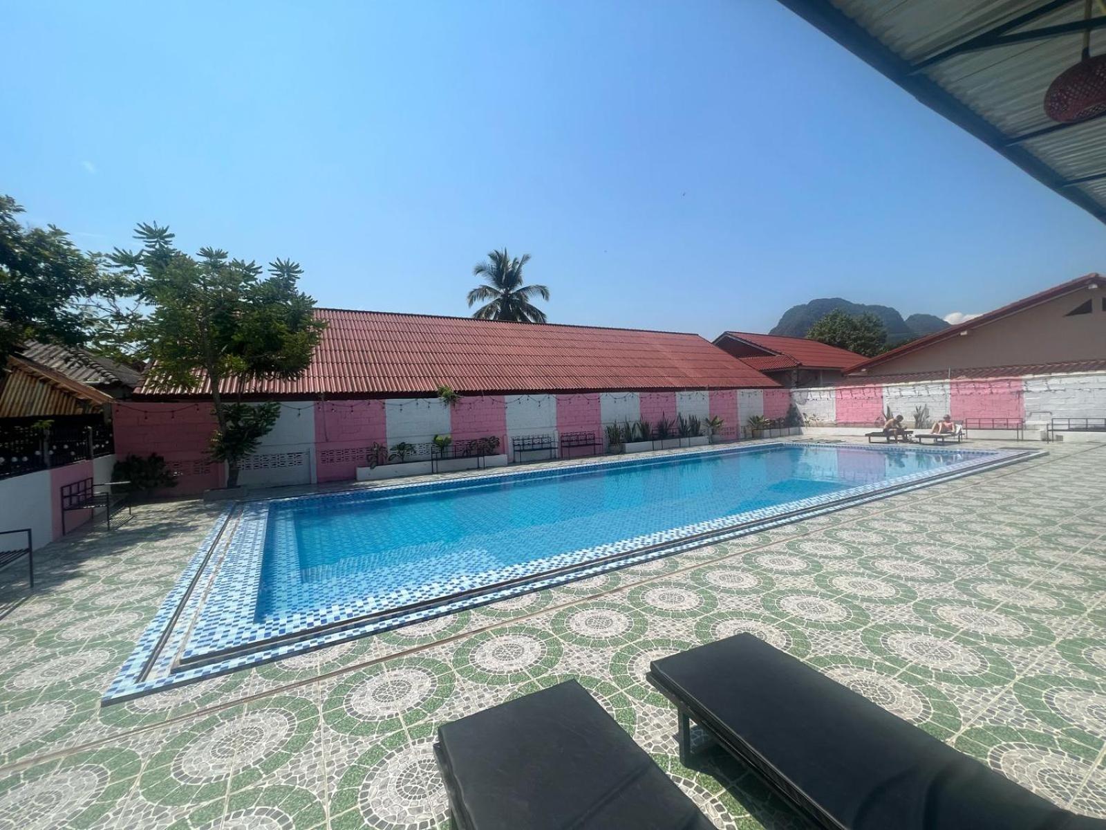 Khampaseuth Hotel Vang Vieng Extérieur photo