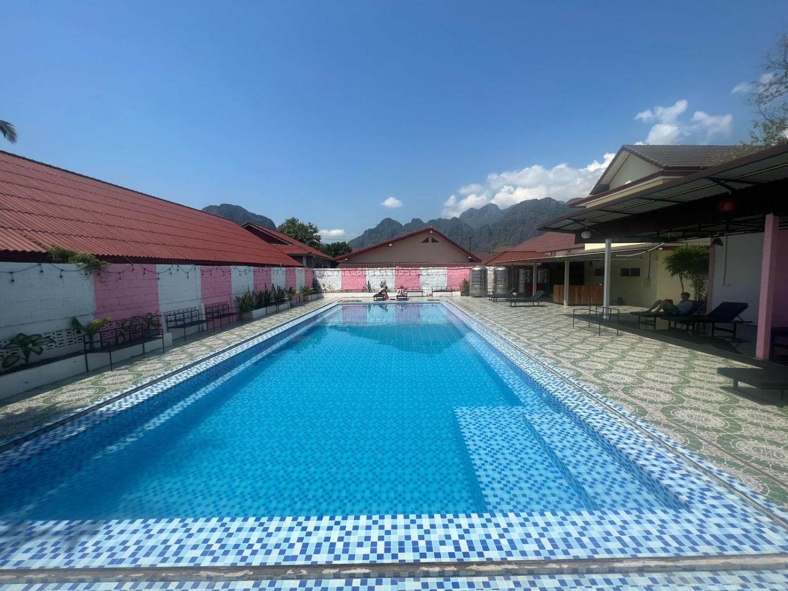Khampaseuth Hotel Vang Vieng Extérieur photo